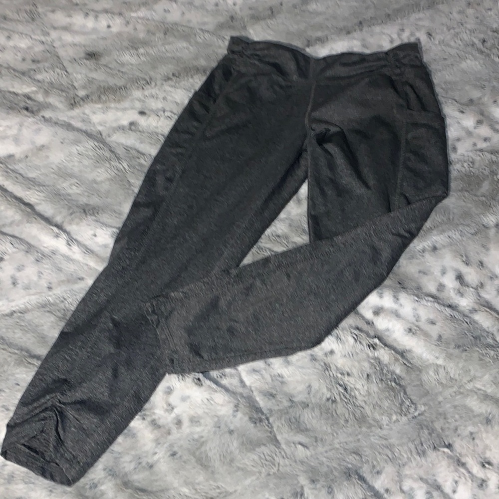 Stretch pants with pocket